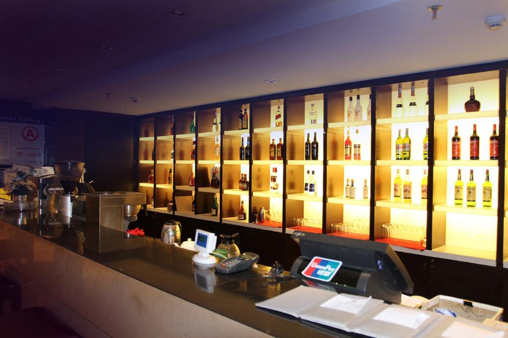 Dong Huang Hotel Пекин Екстериор снимка